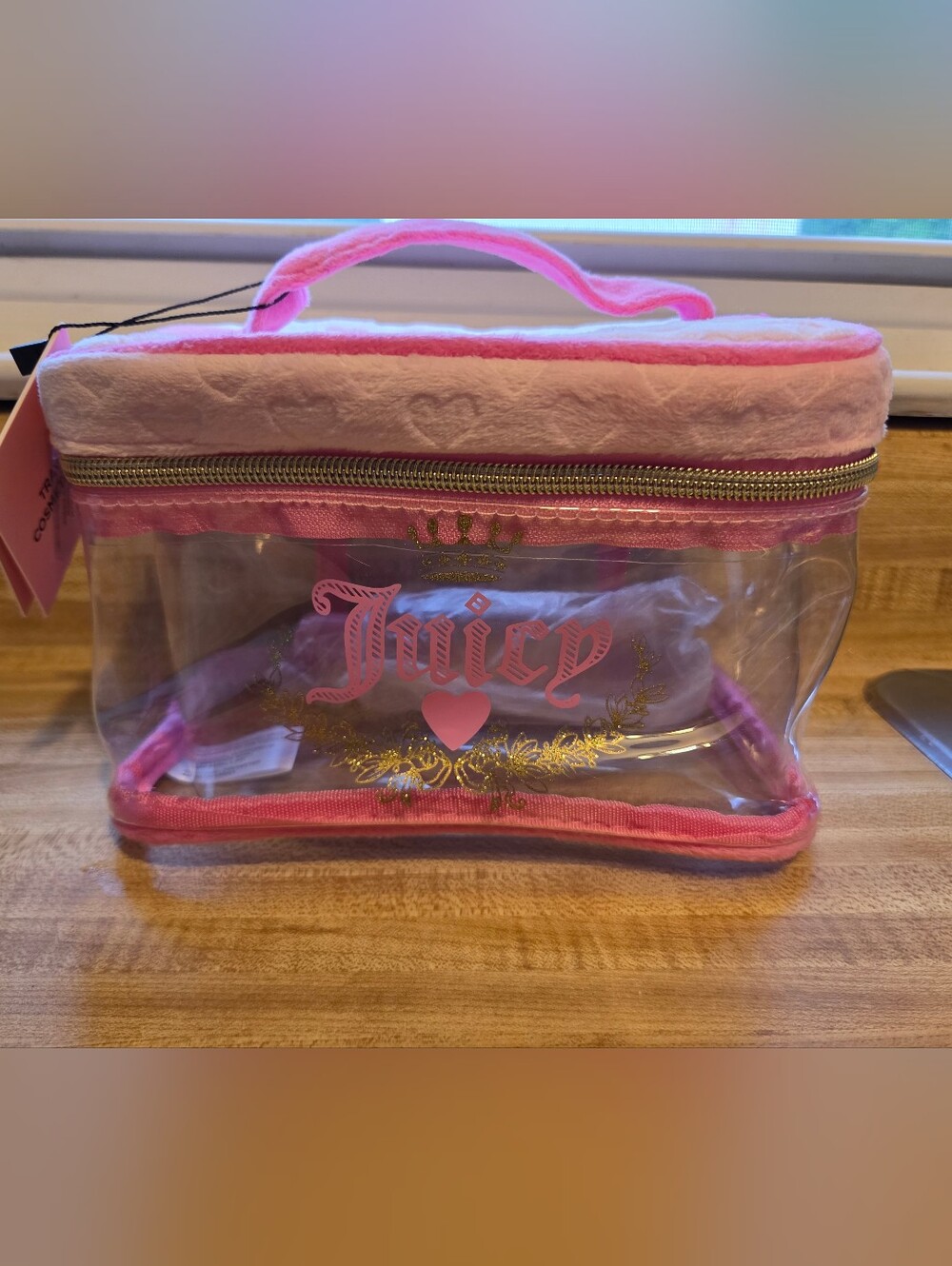 Juicy Couture NWT Carrying Cosmetic Case